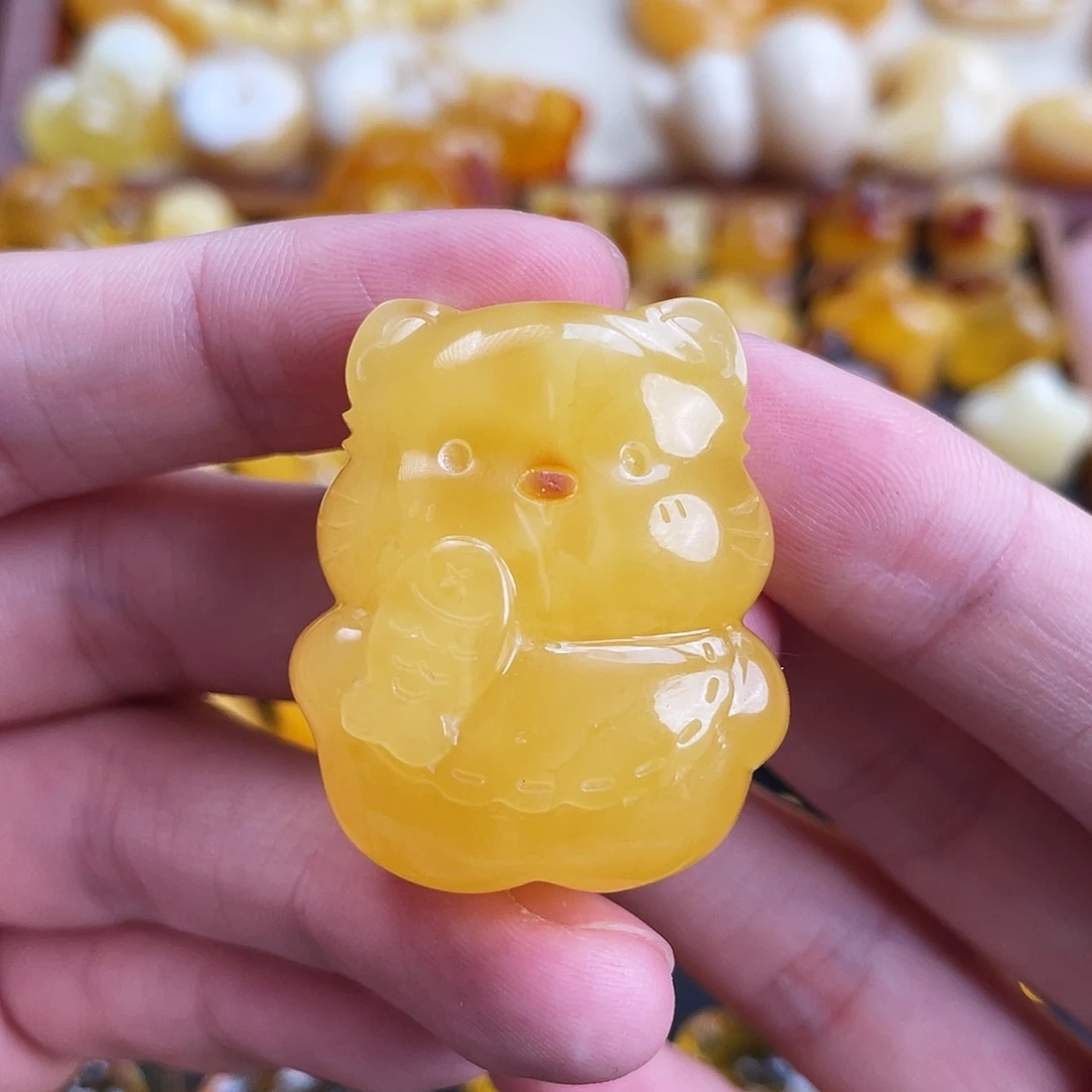琥珀未镶嵌珠宝奇石