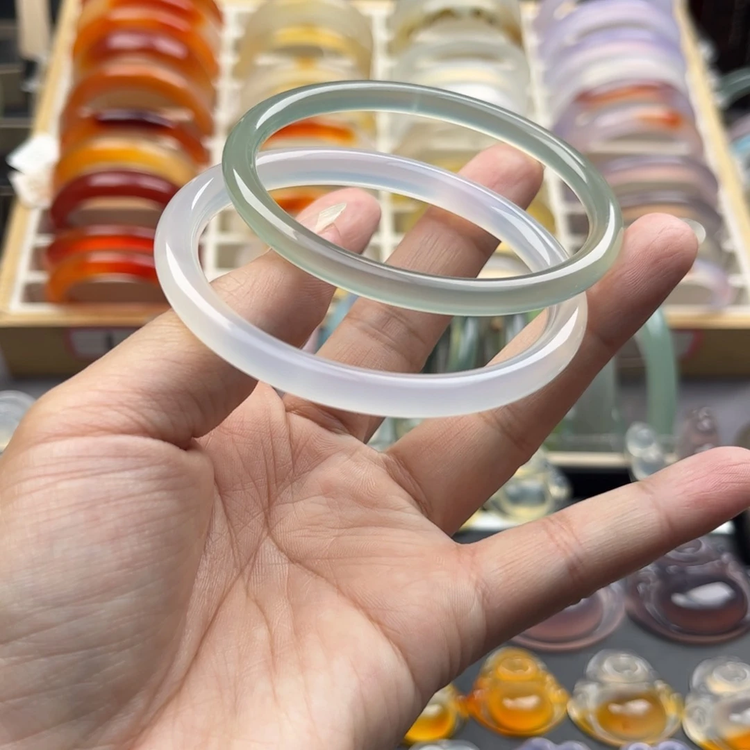 玛瑙/玉髓手镯未镶嵌加**?