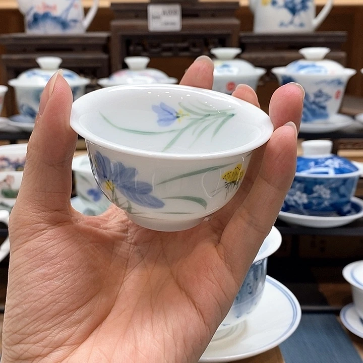 手绘蝴蝶兰压手杯85cc釉下彩微瑕福利款