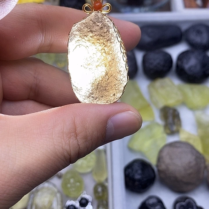玻璃非金属天狼星原石吊坠