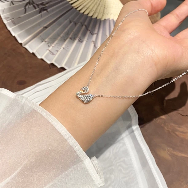 坠链均足银 天鹅项链足银999轻奢时尚百搭简约ins精致手工