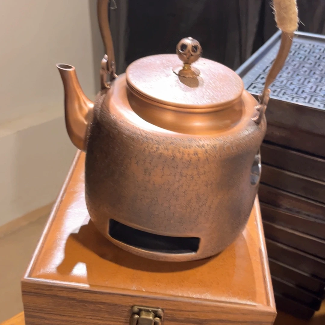 台**哥炭火一体壶手工锻打工艺