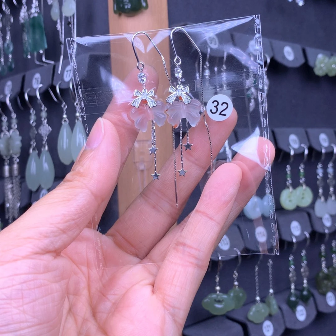 南红玛瑙耳饰银S925镶嵌白***?