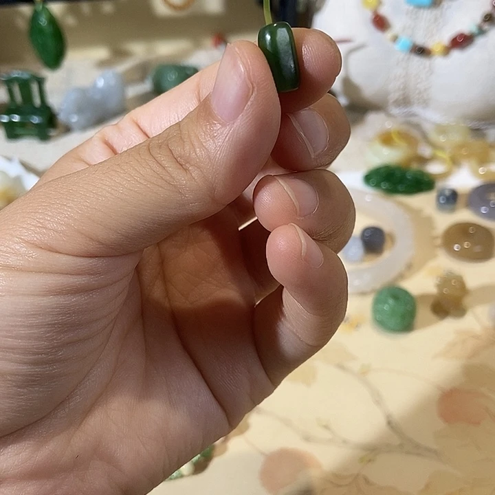 和田玉（糖玉）戒指未镶嵌这个