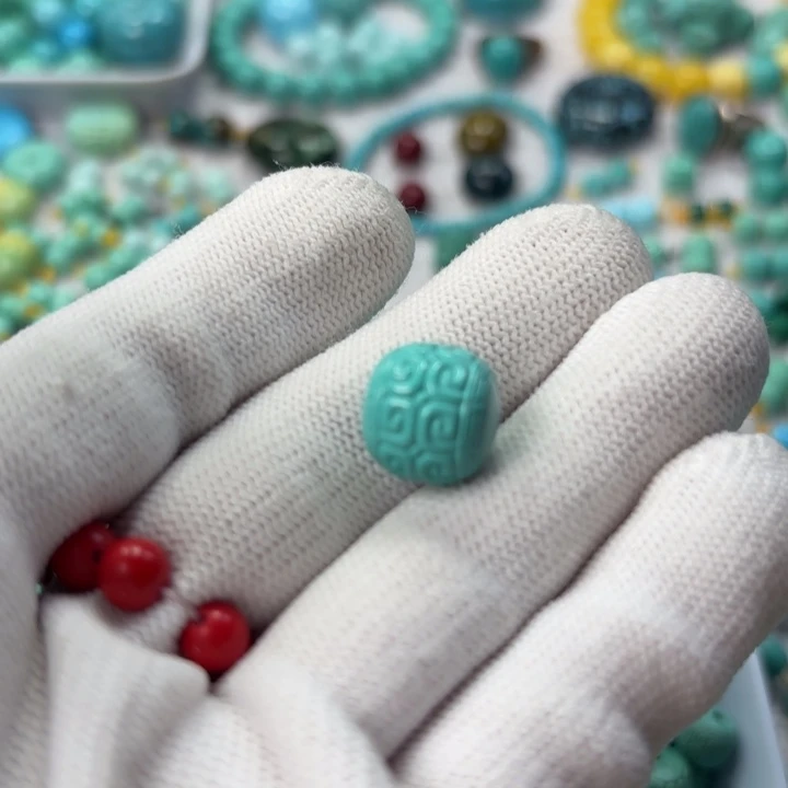 王***超南红玛瑙未镶嵌手链绿松石