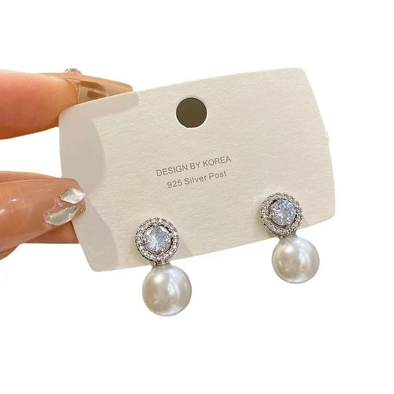 合金耳饰 气质轻奢微镶锆石珍珠耳环小众精致小巧耳钉