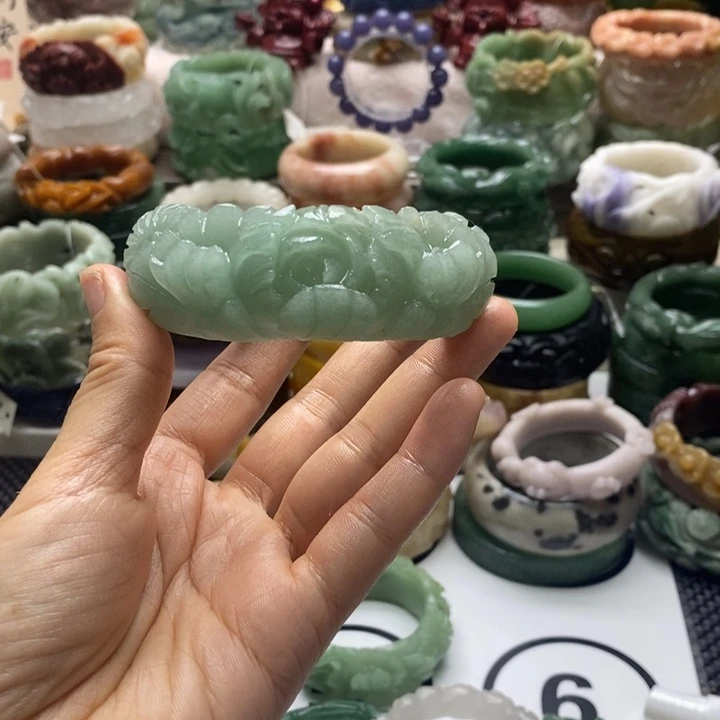 夢***影石英质玉未镶嵌手镯