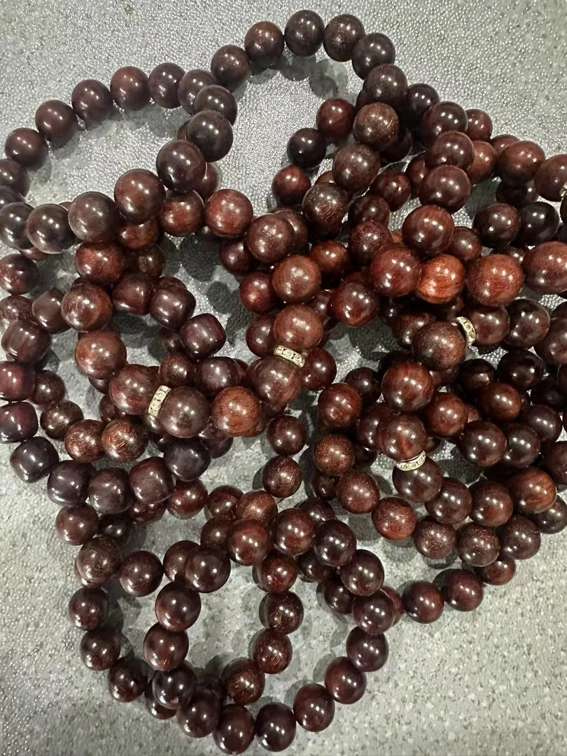 633号 紫檀1.5cm圆珠手串 样式多样性发其一