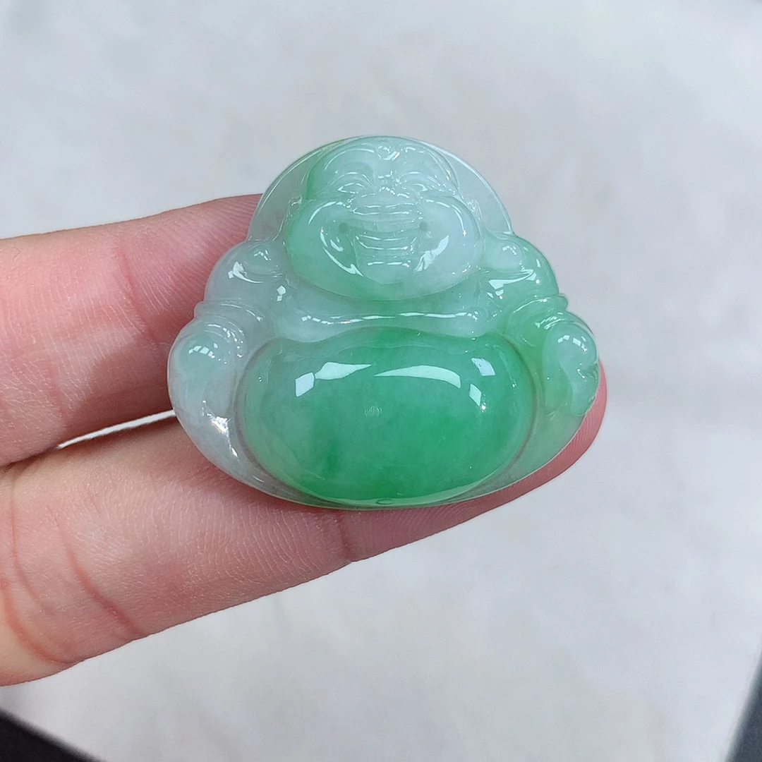 颈饰未镶嵌翡翠飘绿佛公