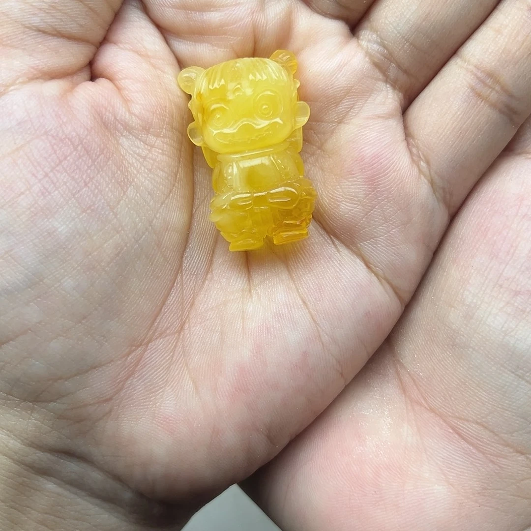 琥珀未镶嵌珠宝奇石哪吒