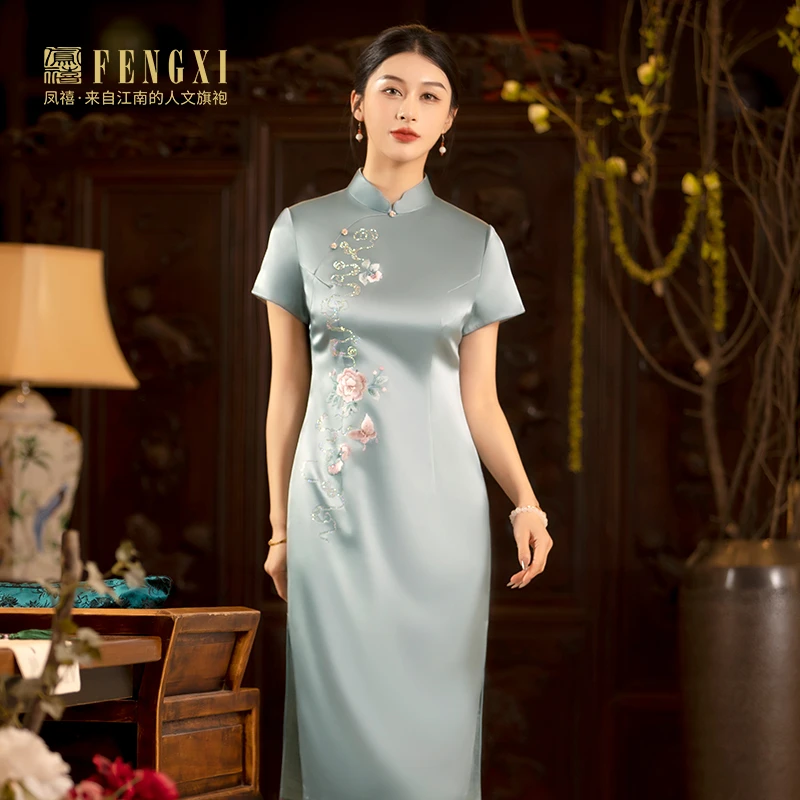 凤禧2025年新款春夏蓝灰色缎面绣花喜婆婆喜妈妈气质旗袍