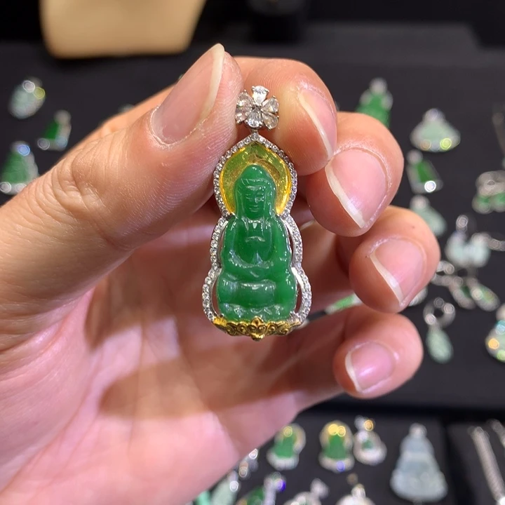 颈饰银S925镶嵌翡翠