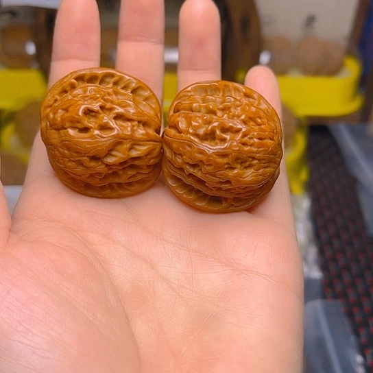 文玩核桃吊坠磨盘