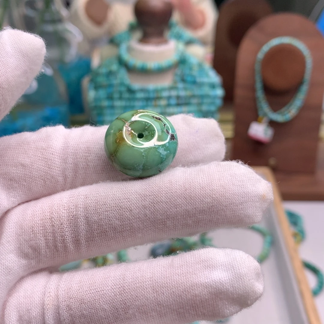 绿松石未镶嵌饰品