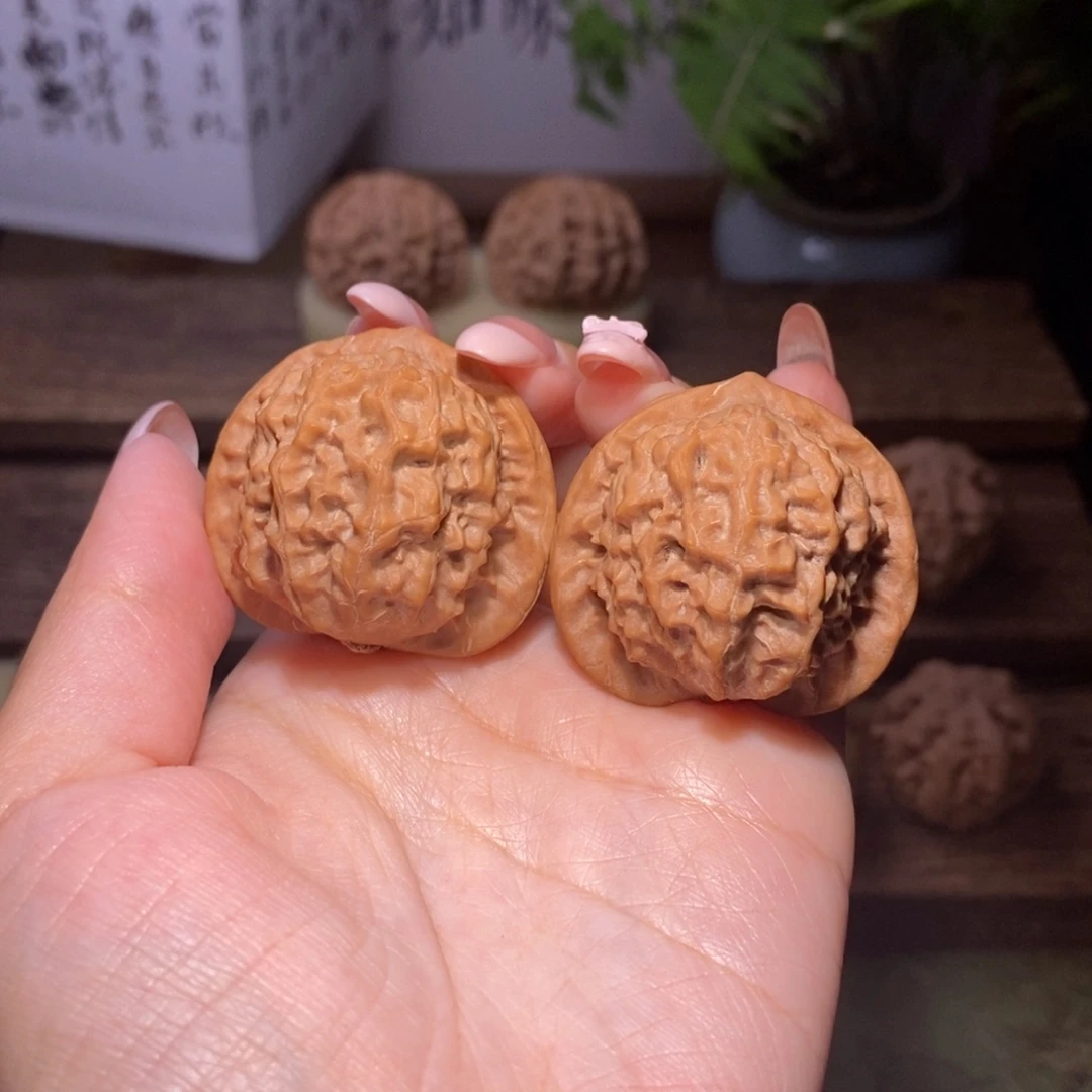 文玩核桃吊坠全品37瓷娃娃