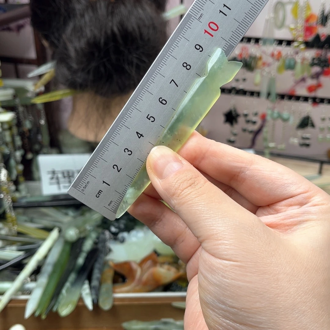 檀***栾岫玉未镶嵌发饰长度9.5厘米左右