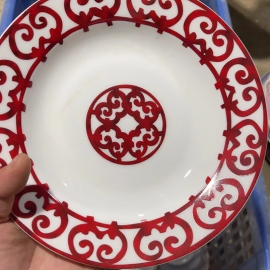 库存陶瓷瑕疵慎拍8寸草莓盘