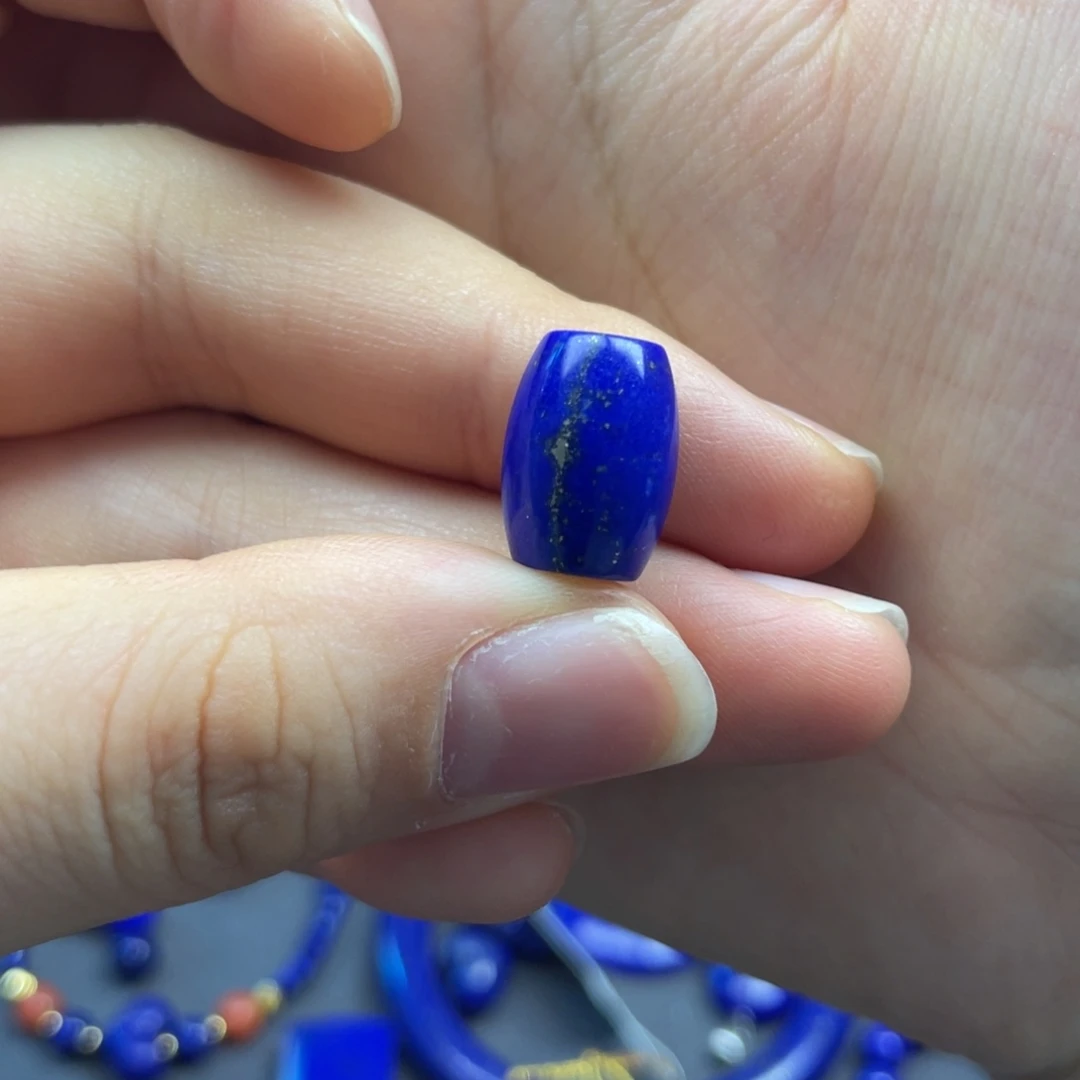 青金石未镶嵌鼓珠