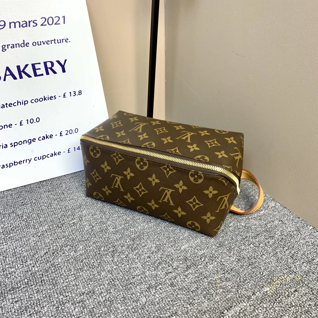 95新 LouisVuitton/路易威登 LV单肩包/老花饭盒手提包/化妆包