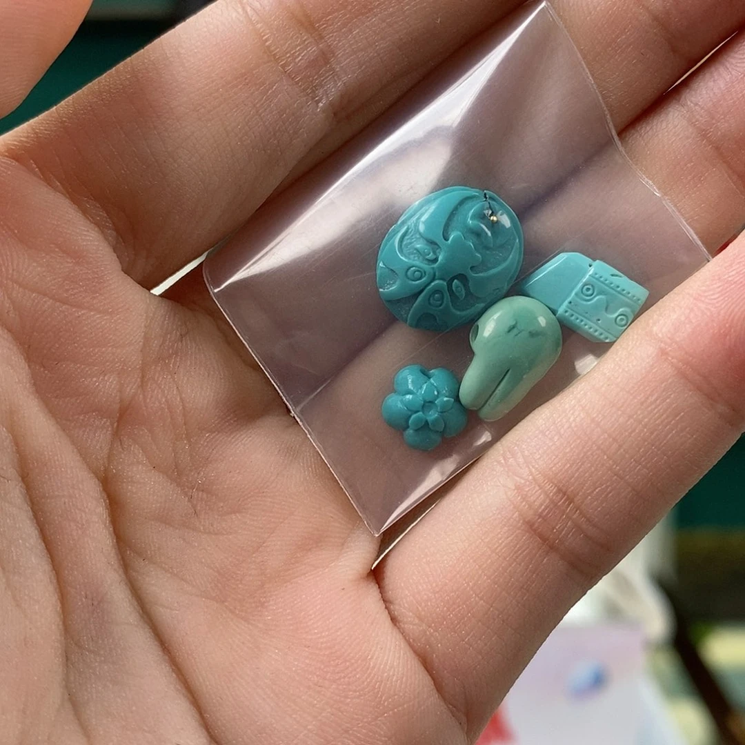 绿松石未镶嵌珠宝奇石