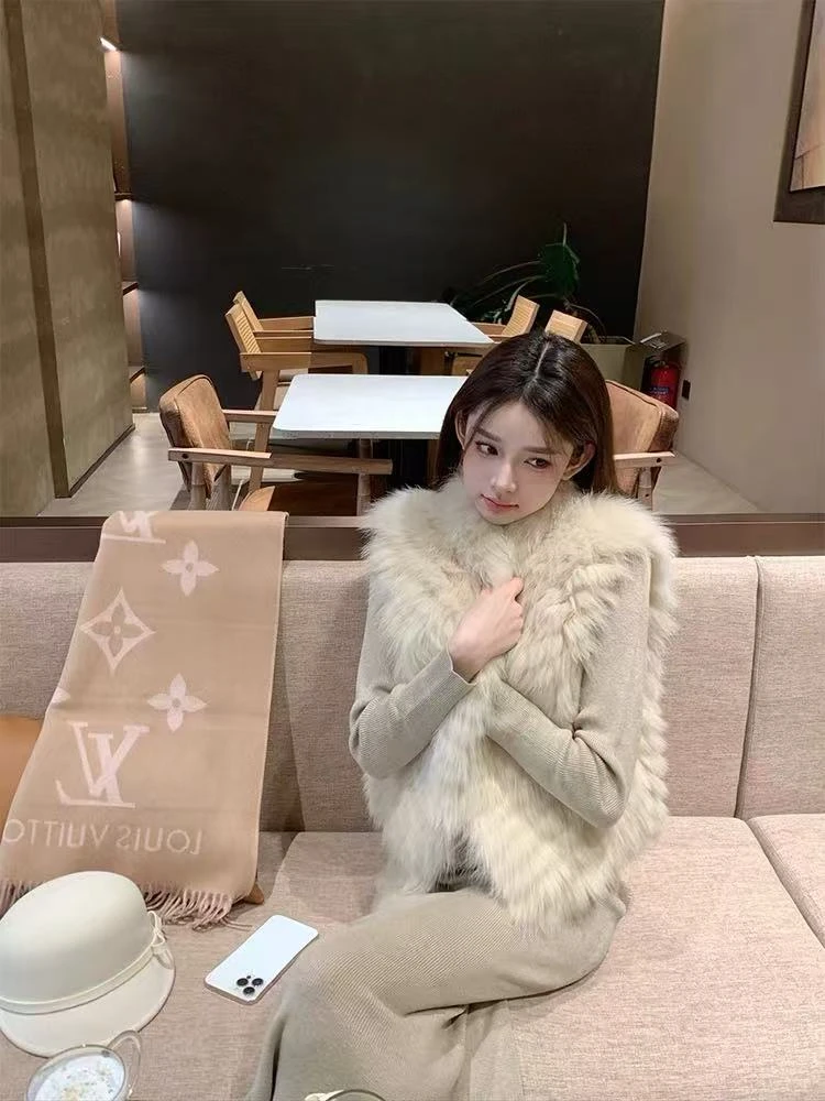 新款进口狐狸毛车条显瘦百搭千金风温柔轻盈皮草真毛马甲外套短款