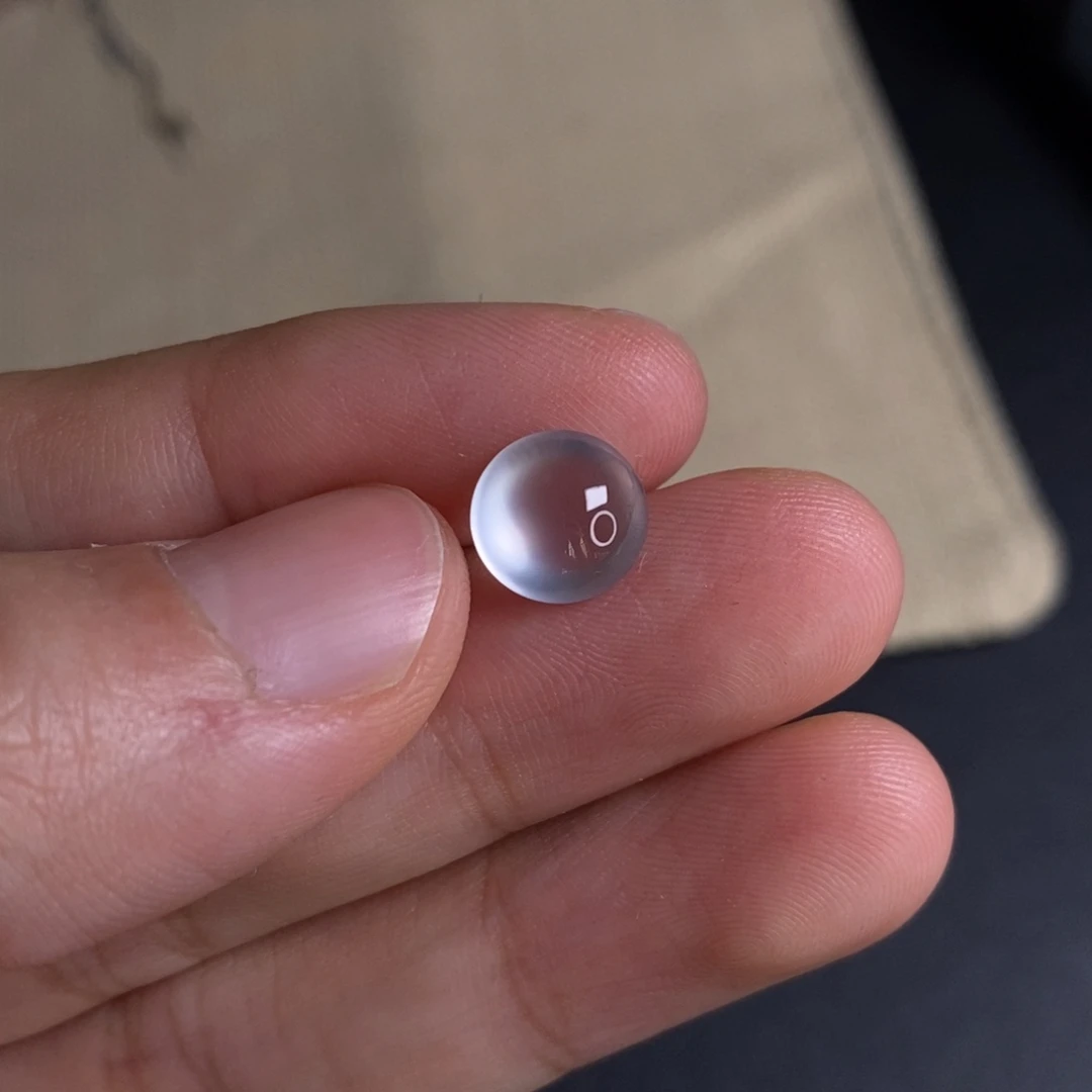 翡翠未镶嵌颈饰卡9.1正圆白刚蛋