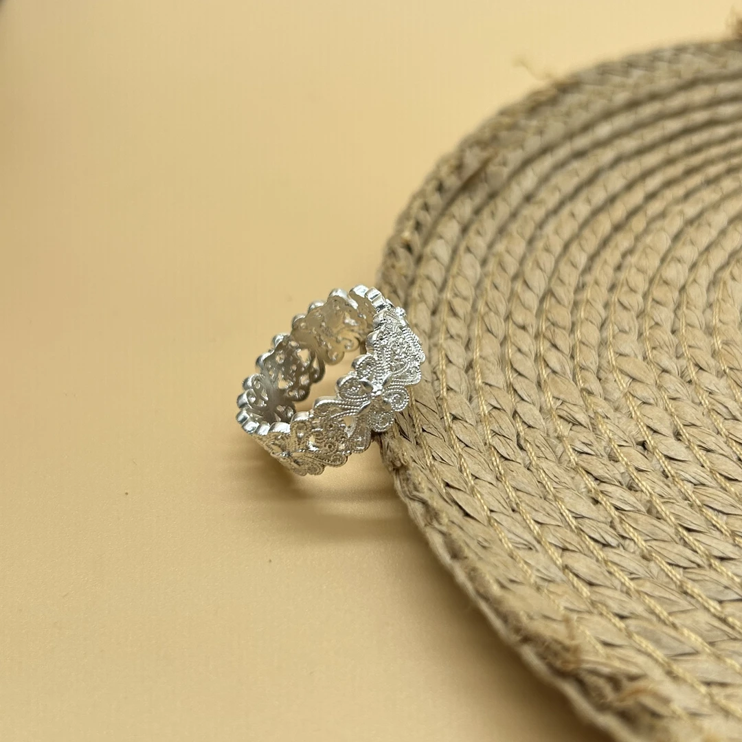 足银戒指 足银戒指轻奢指环纯银花丝宽面戒指复古师傅手工小众