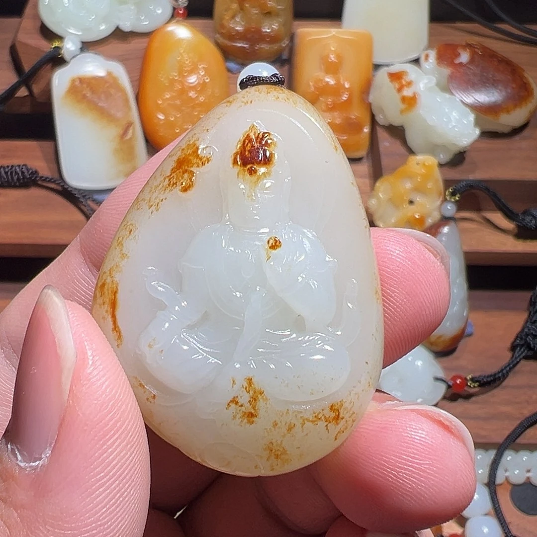 王***）和田玉未镶嵌颈饰