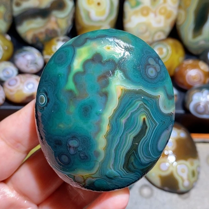 未镶嵌玛瑙/玉髓珠宝半成品70