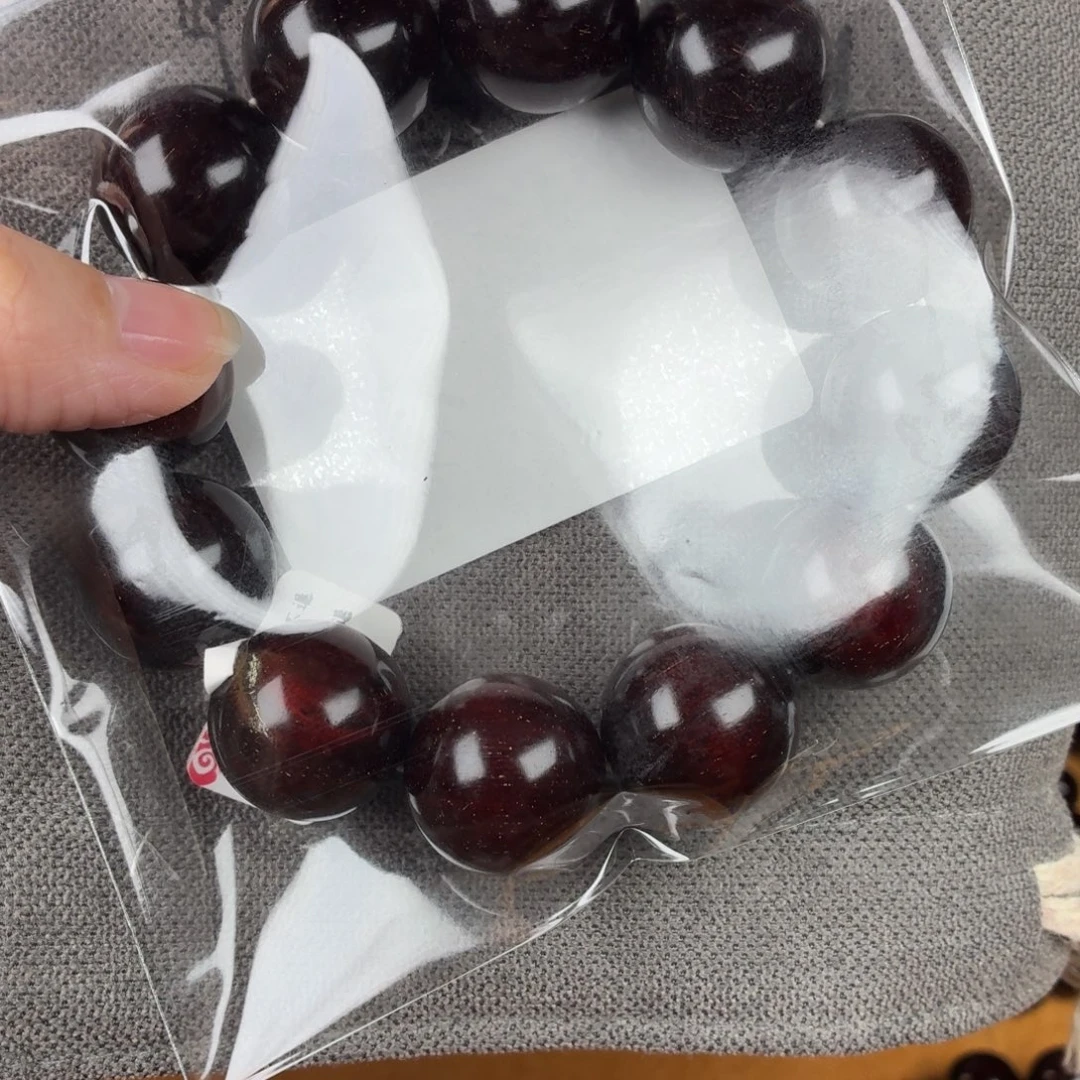 威***克手串/手链小叶紫檀