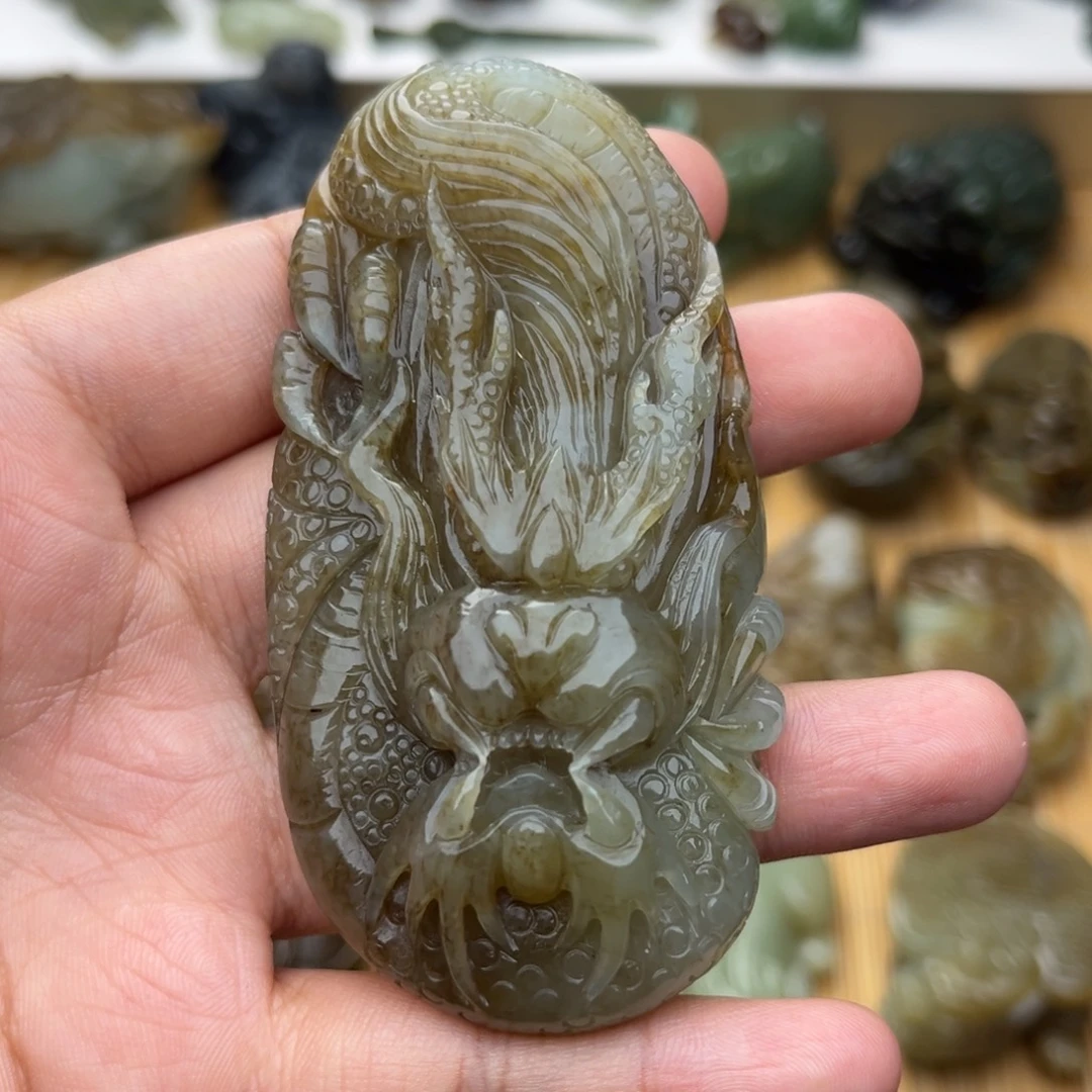 紫***风颈饰未镶嵌和田玉