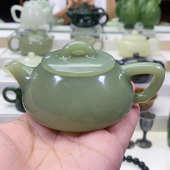 未镶嵌和田玉挂件茶壶100ml（微瑕）