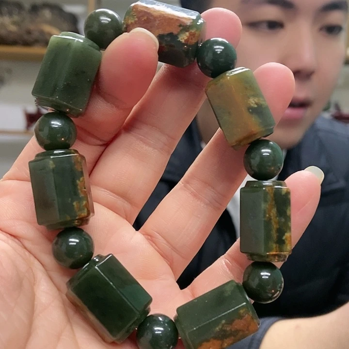 岫岩河磨玉（透闪石质玉）手串未镶嵌半**山
