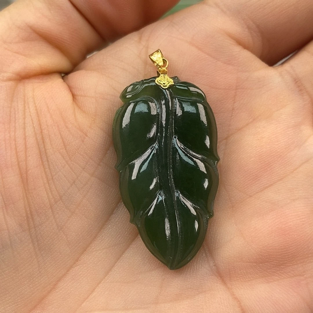 和田玉18K金镶嵌颈饰