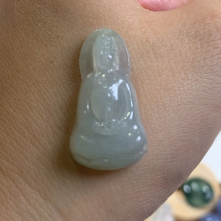 定制翡翠未镶嵌观音