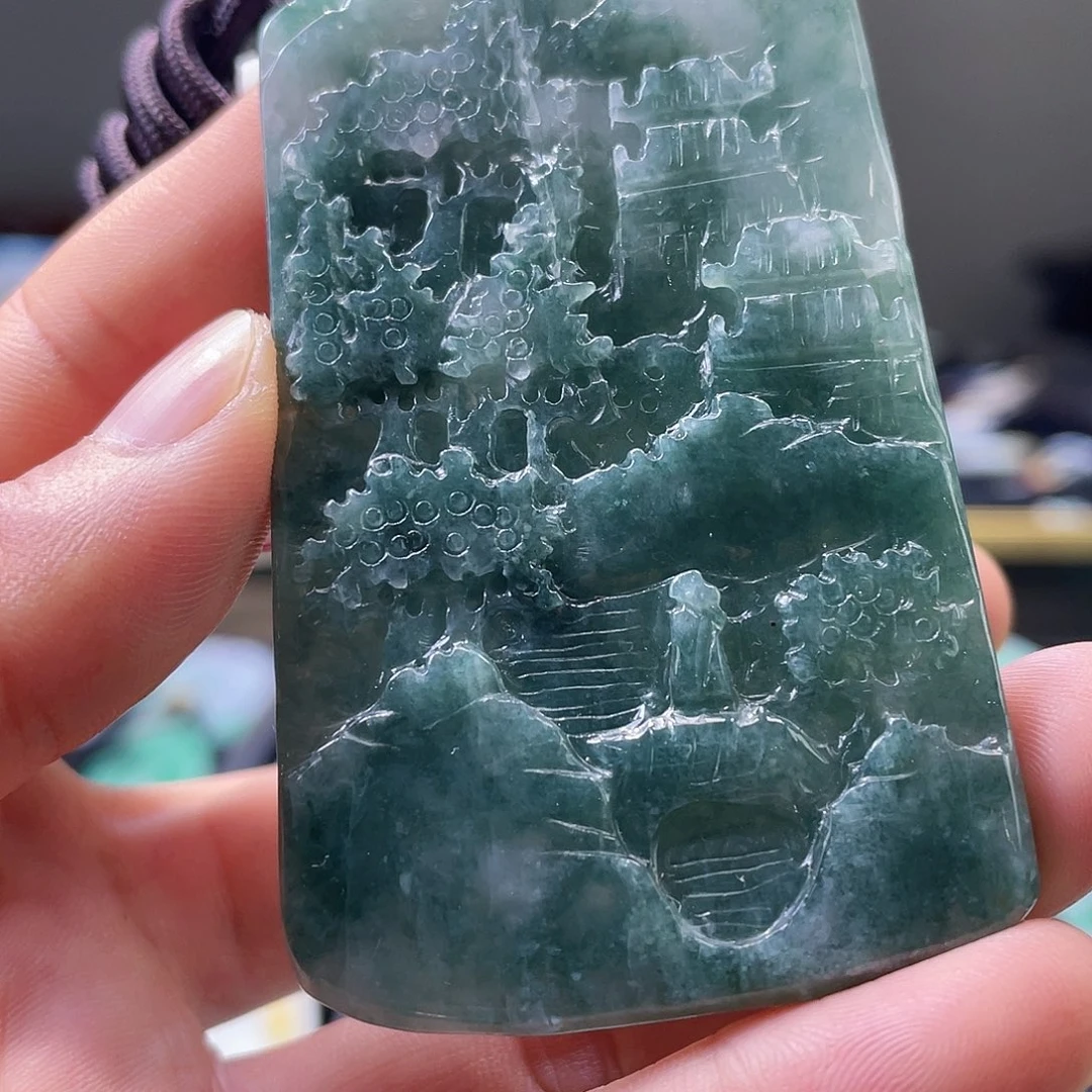 颈饰未镶嵌翡翠一个