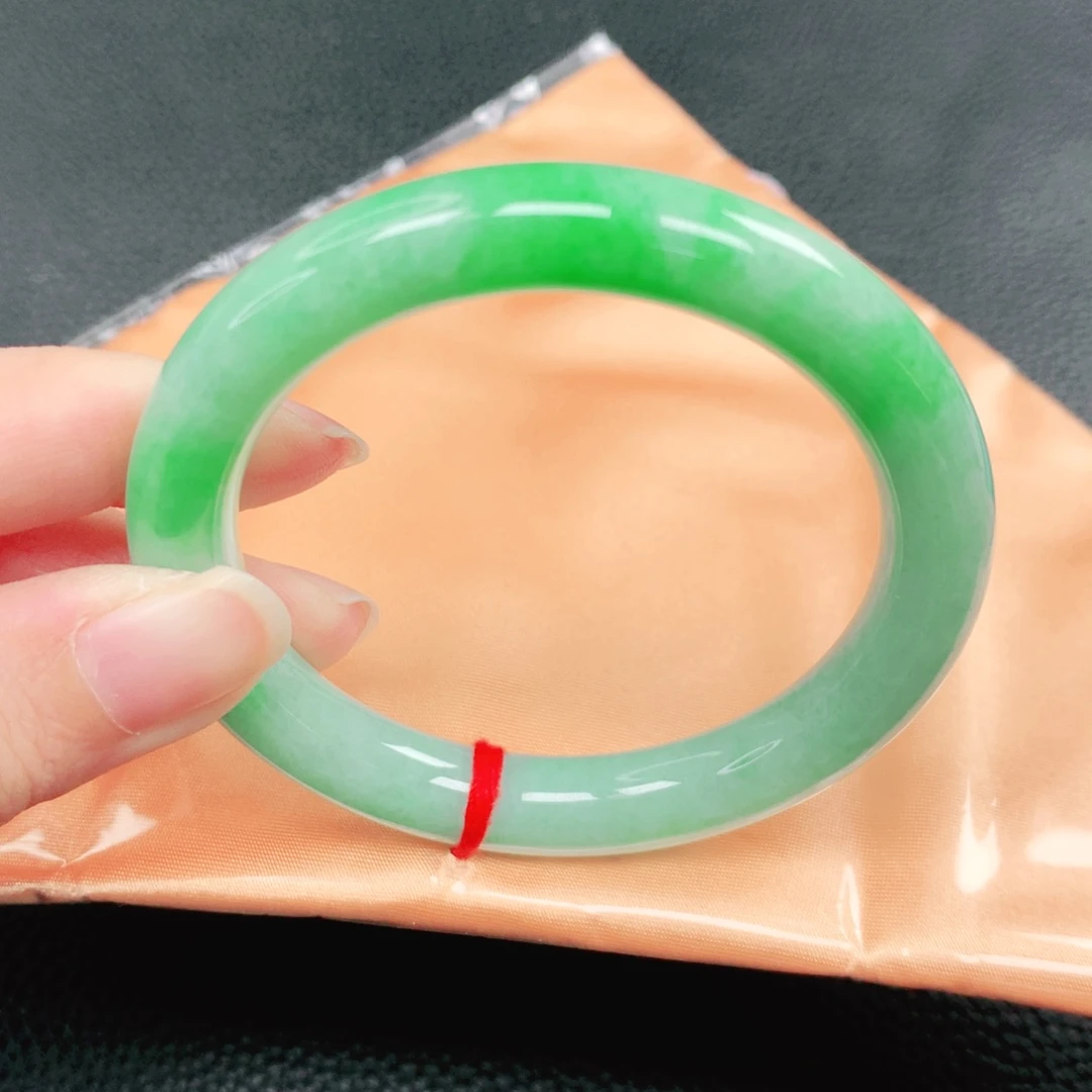 翡翠未镶嵌手镯53圈