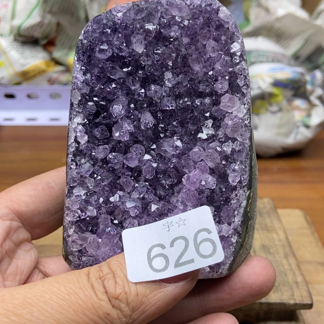 紫晶天然水晶摆件未镶嵌