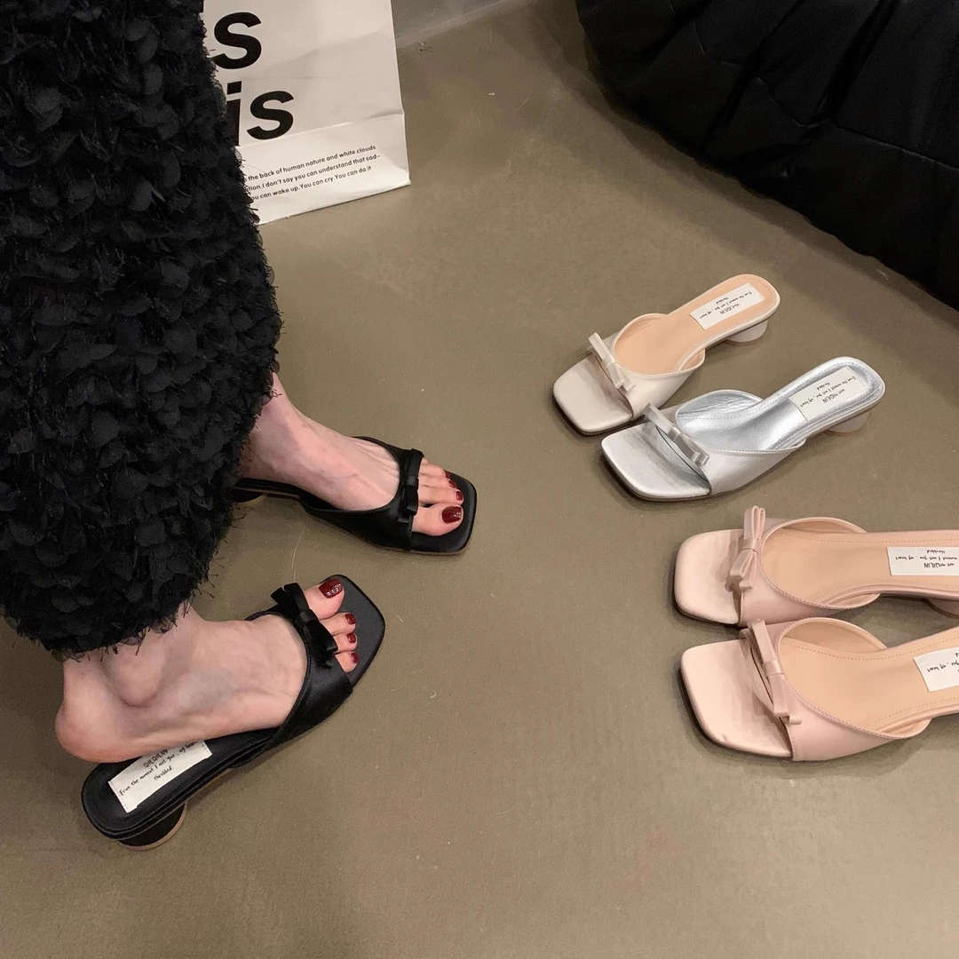法式晚风温柔仙女一字拖鞋女夏季外穿新款蝴蝶结粗跟高跟凉拖鞋子