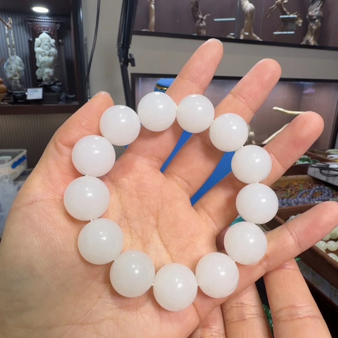 和田玉未镶嵌颈饰卡19