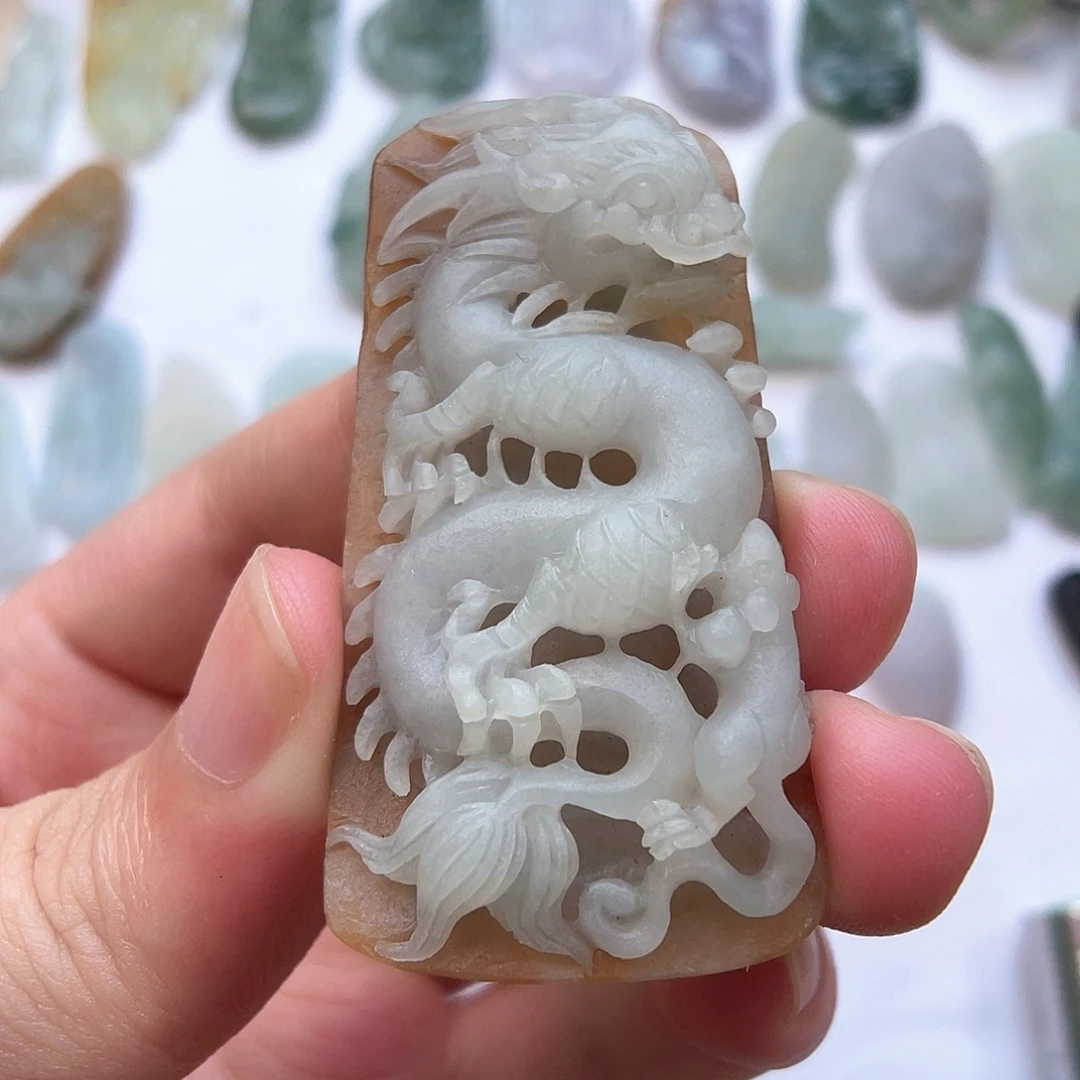 未镶嵌定制翡翠仿古龙