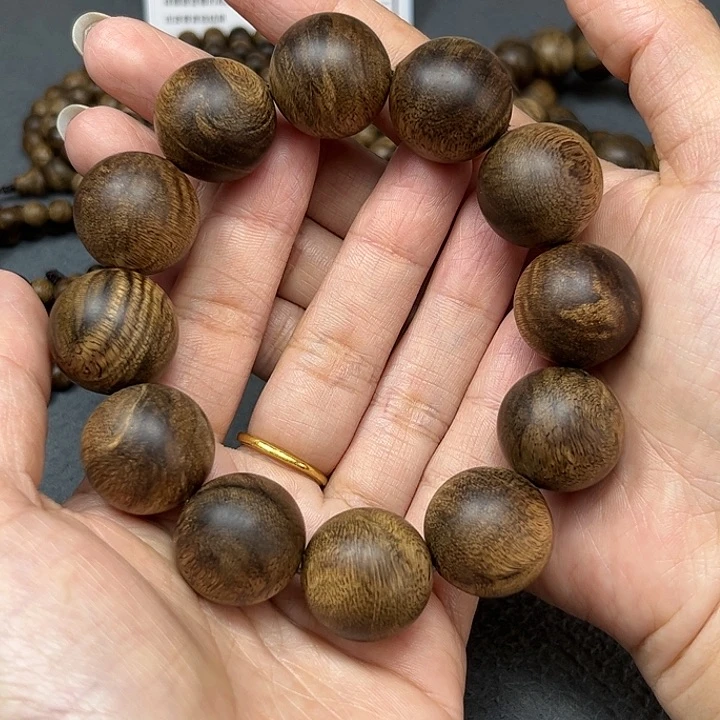 手串沉香四*白棋玉化留疤