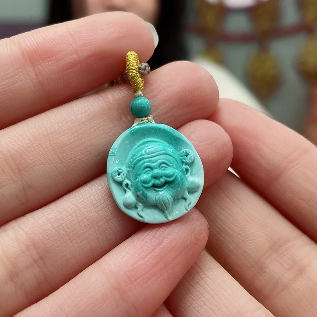 绿松石颈饰未镶嵌