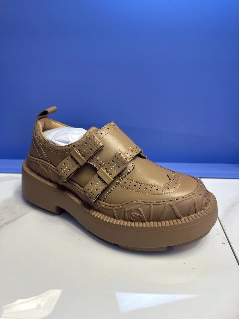 【念依念】酥家时尚休闲乐福鞋