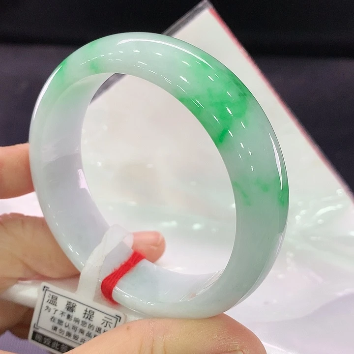 翡翠手镯未镶嵌正圈57-58，轮胎