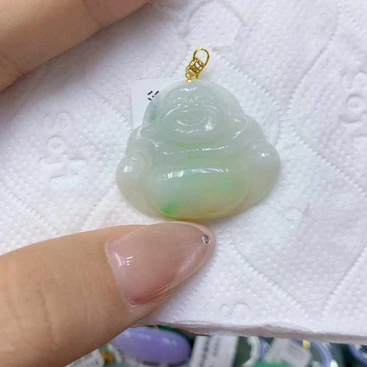 颈饰18K金镶嵌翡翠