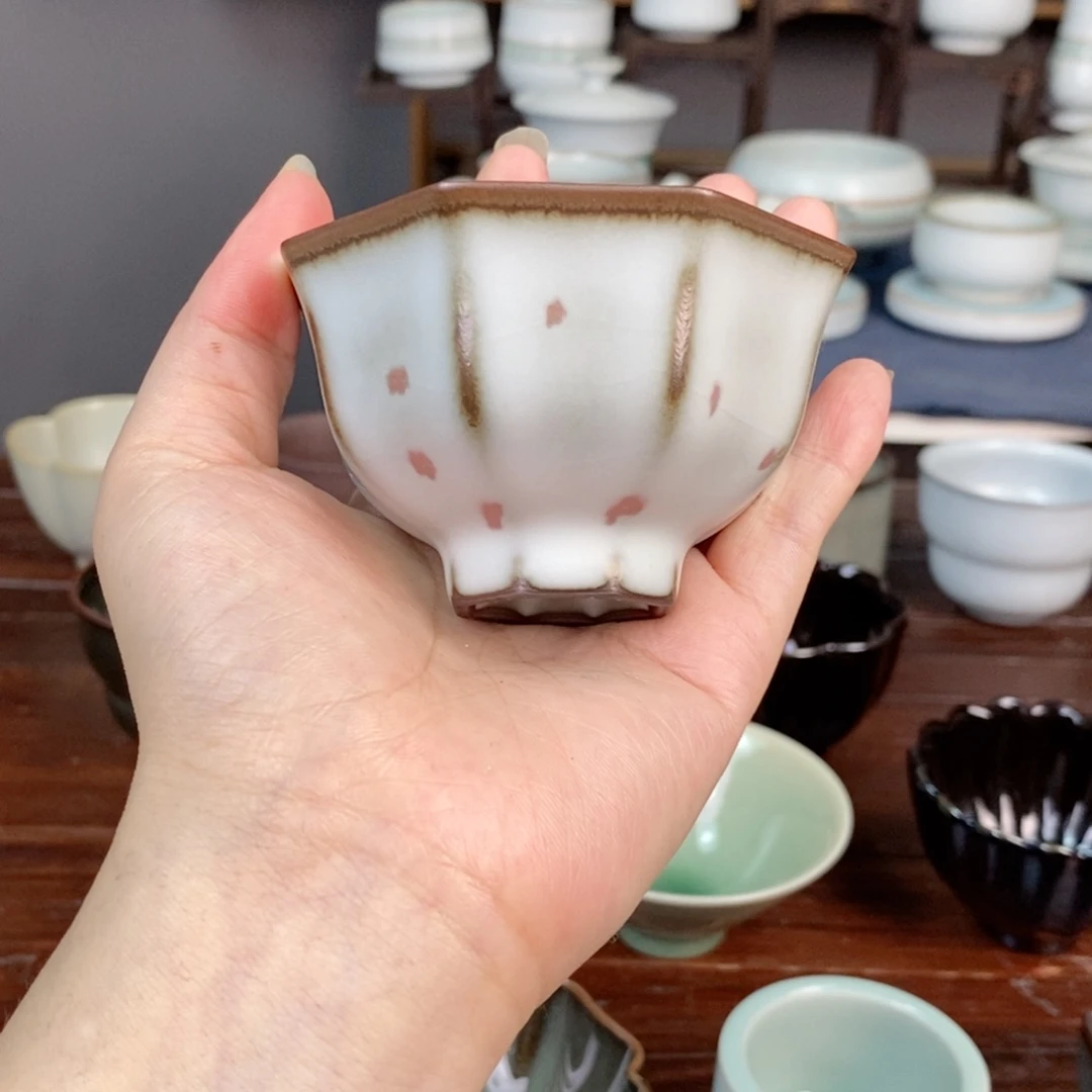 精品 铁胎月白点彩八方杯 开片