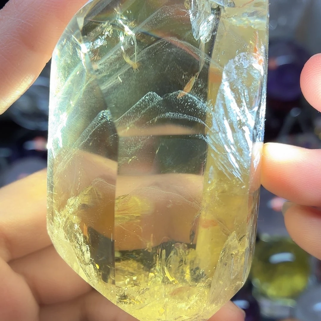 水晶珠宝半成品未镶嵌黄水晶柱意境山