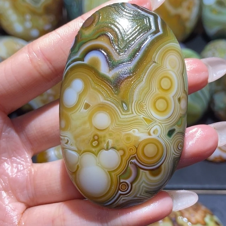 【闪购商品】未镶嵌玛瑙/玉髓珠宝奇石p p