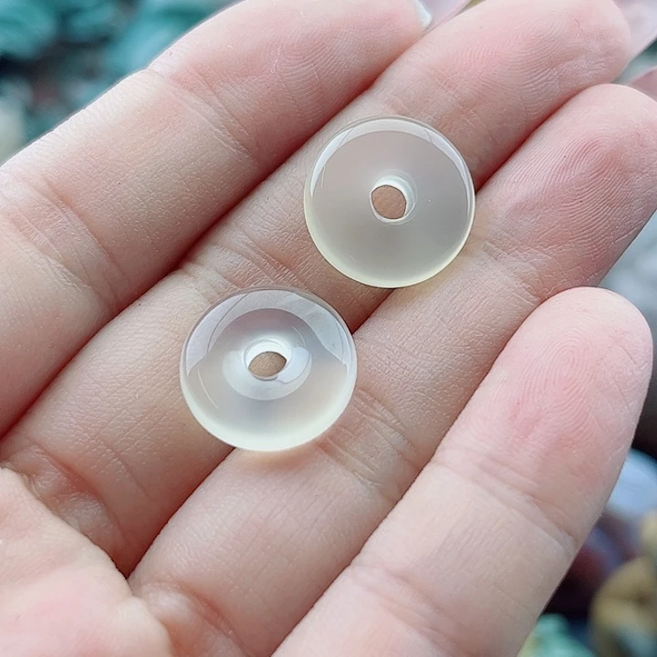 未镶嵌玛瑙手饰吊坠